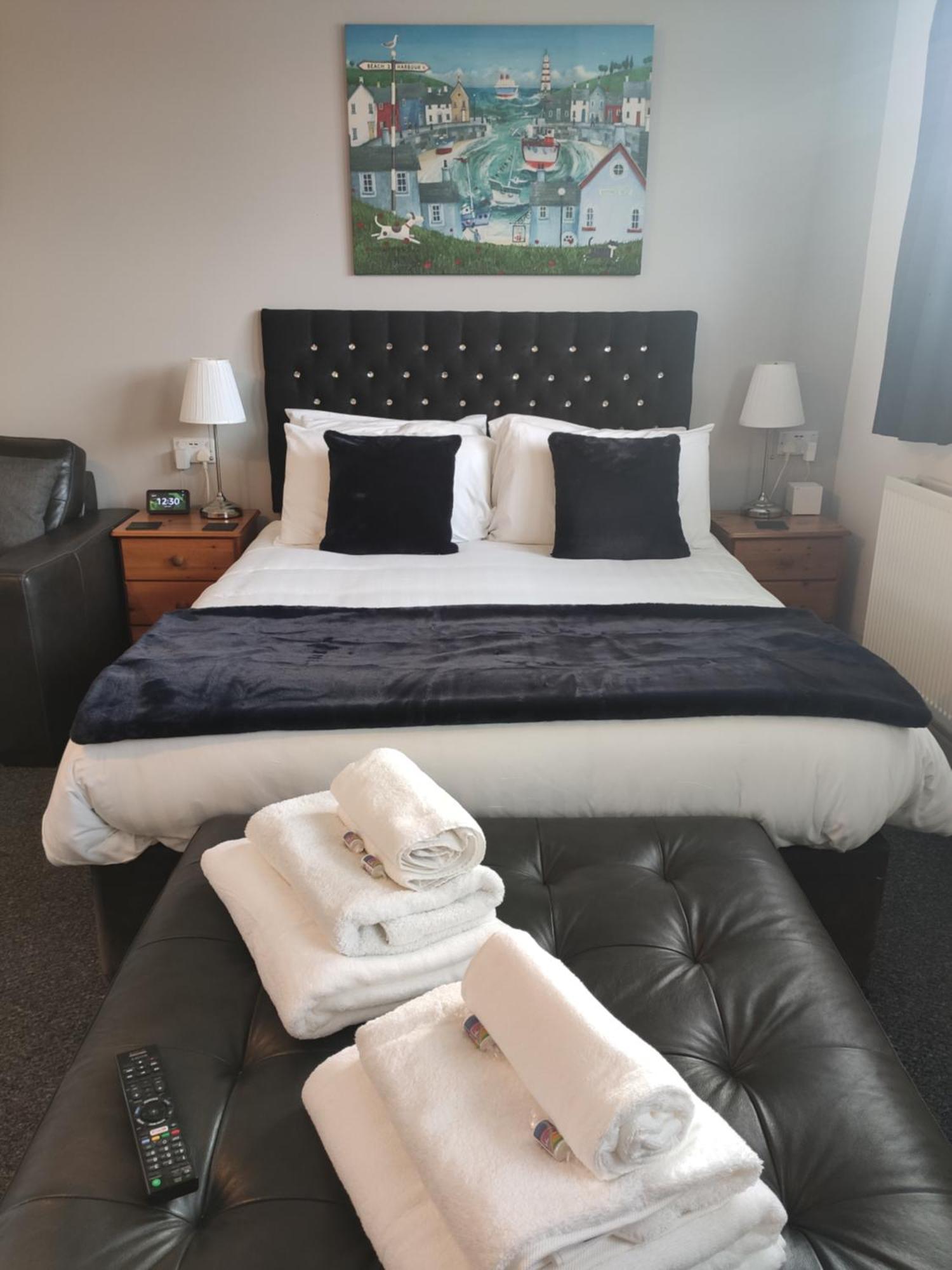 Q - Accommodation Блекпул Екстериор снимка