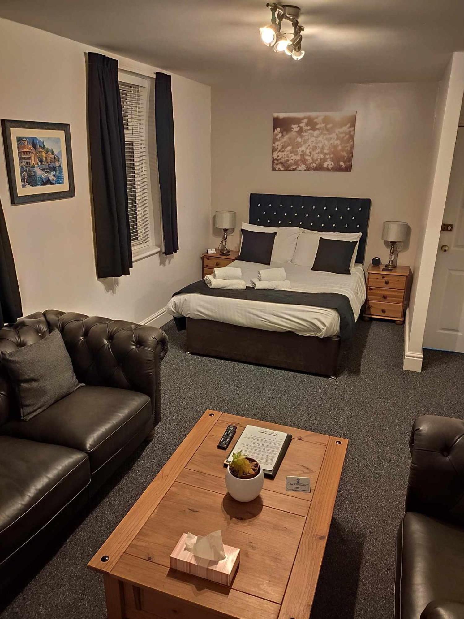 Q - Accommodation Блекпул Екстериор снимка